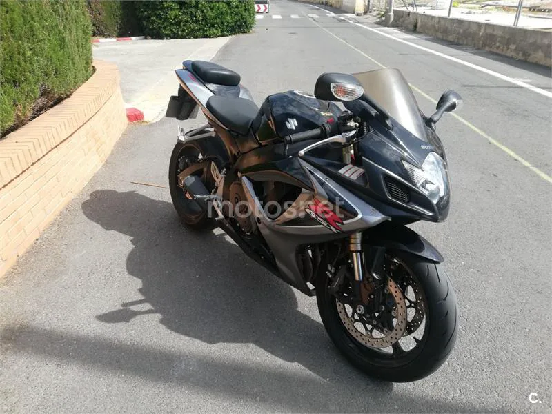 Suzuki GSX-R600 - Vista 3