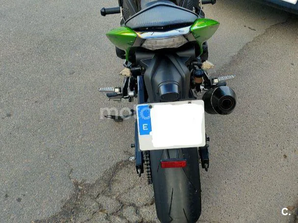 Kawasaki Z750 - Vista 3