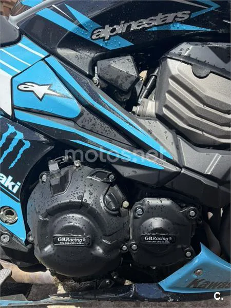Kawasaki Z800 - Vista 3