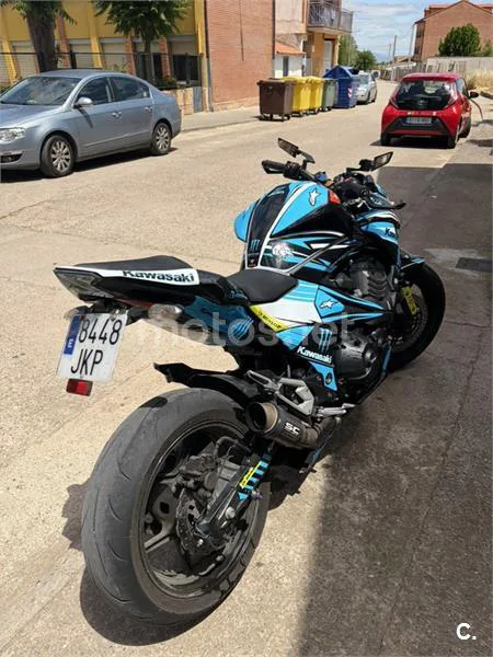 Kawasaki Z800 - Vista 4