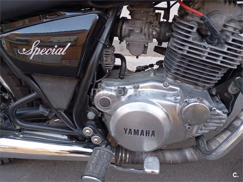 Yamaha SR250 Special - Vista 3