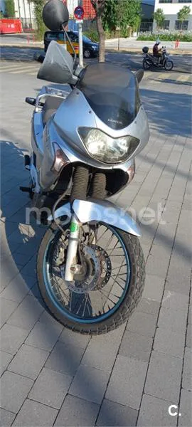 Honda XL650V Transalp - Vista 3