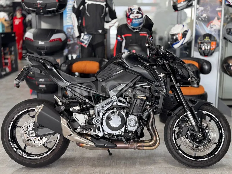 Kawasaki Z900 6500 € 2017 Pontevedra - 1