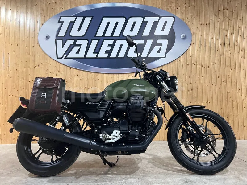 Moto Guzzi V7 III 5500 € 2018 Valencia - 1