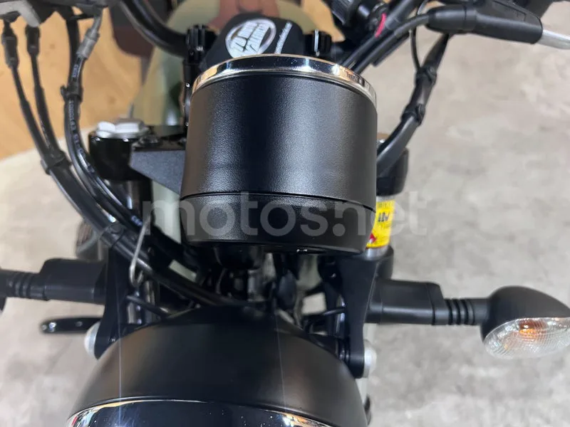Moto Guzzi V7 III - Vista 28