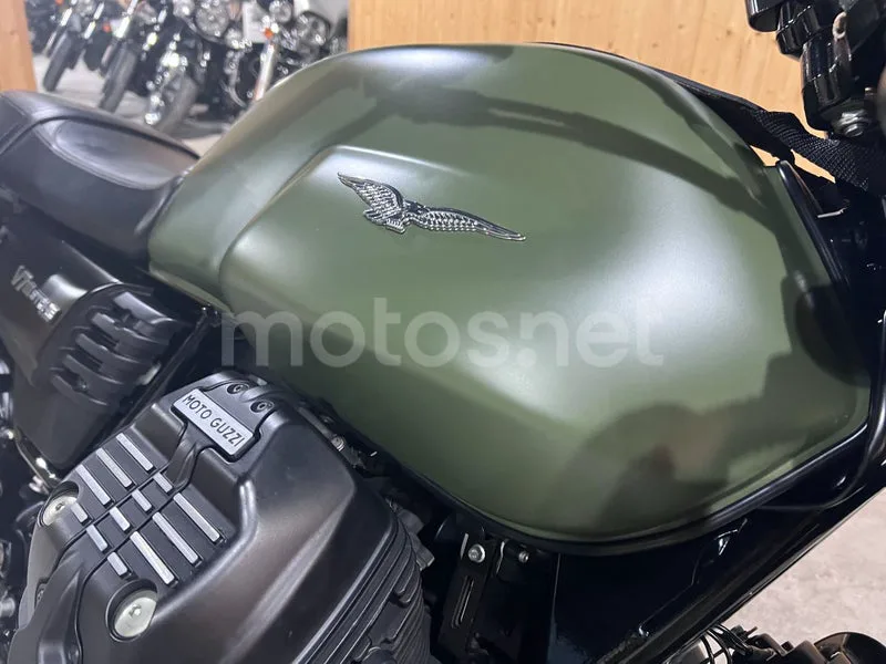 Moto Guzzi V7 III - Vista 40