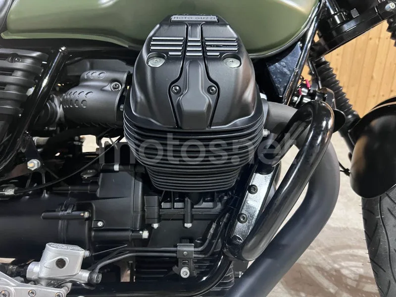 Moto Guzzi V7 III - Vista 44