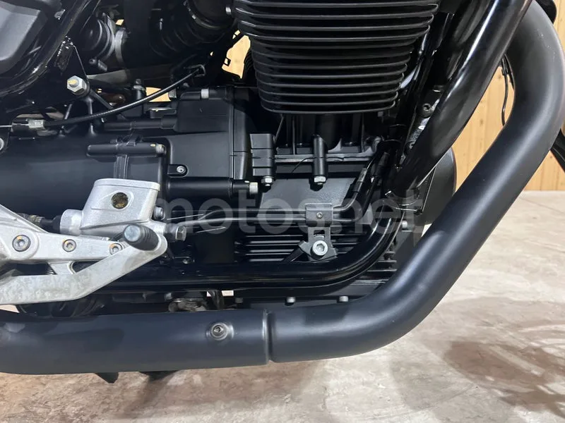 Moto Guzzi V7 III - Vista 45