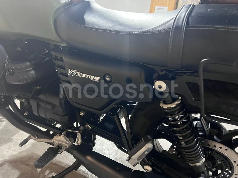 Moto Guzzi V7 III - Vista 57