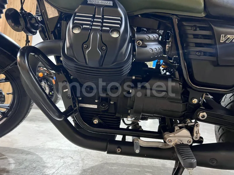 Moto Guzzi V7 III - Vista 66