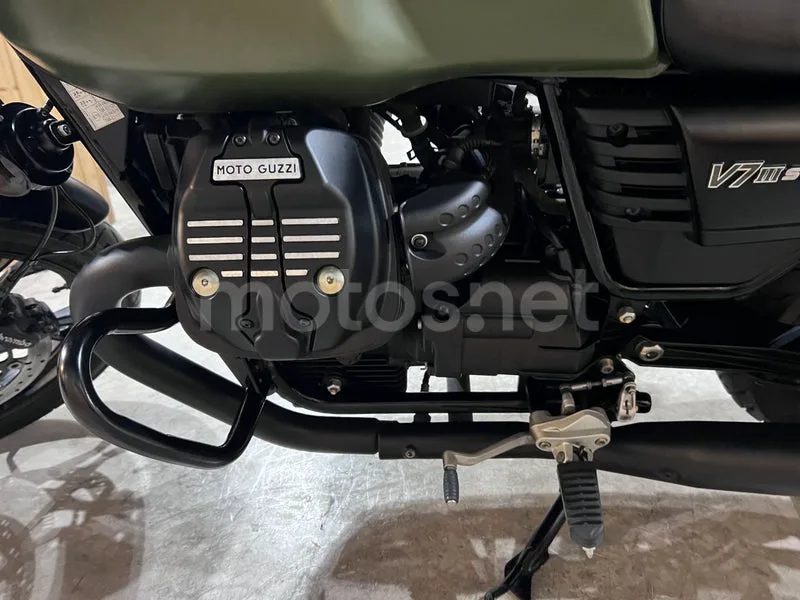 Moto Guzzi V7 III - Vista 67