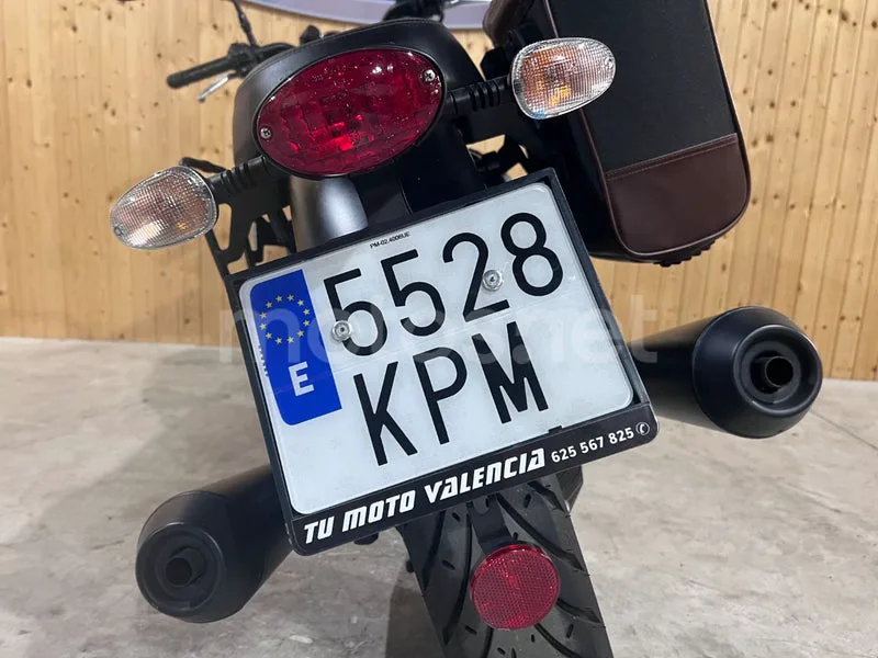 Moto Guzzi V7 III - Vista 8