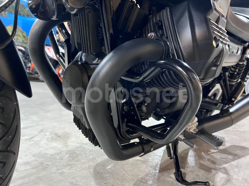 Moto Guzzi V7 III - Vista 71
