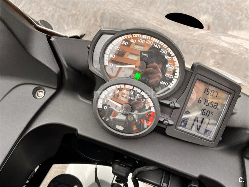 BMW F 800 GT - Vista 3