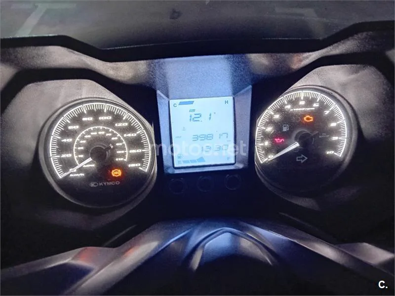 Kymco Grand Dink 300 - Vista 5