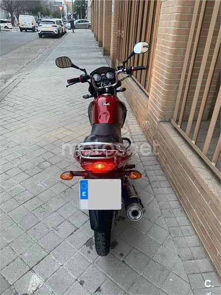Yamaha YBR125 - Vista 6