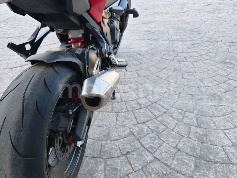 BMW S 1000 XR - Vista 4