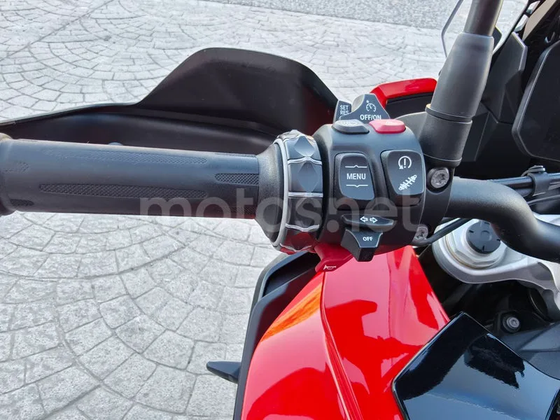 BMW S 1000 XR - Vista 8