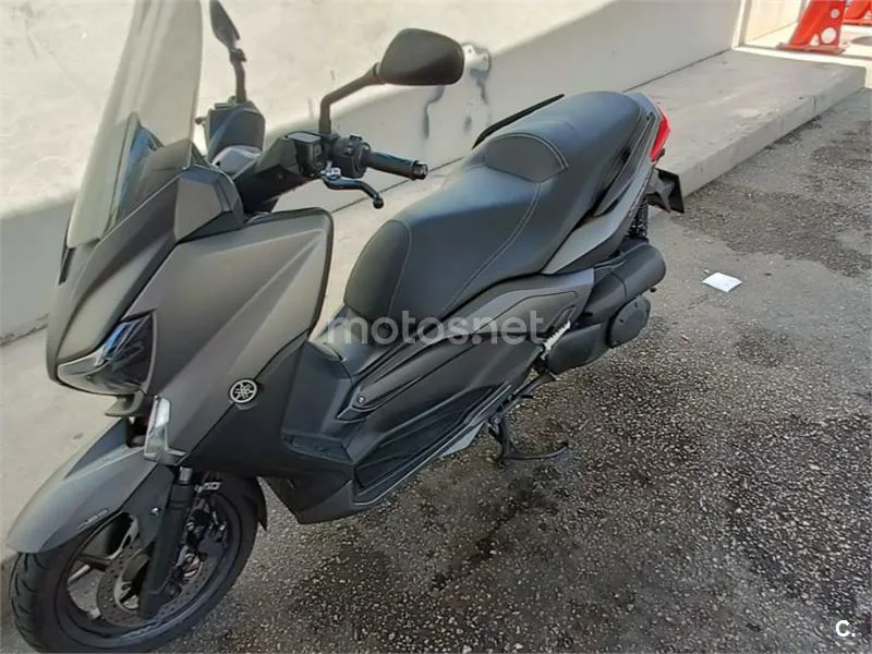 Yamaha XMAX 250 - Vista 4