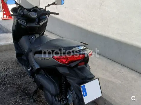 Yamaha XMAX 250 - Vista 8