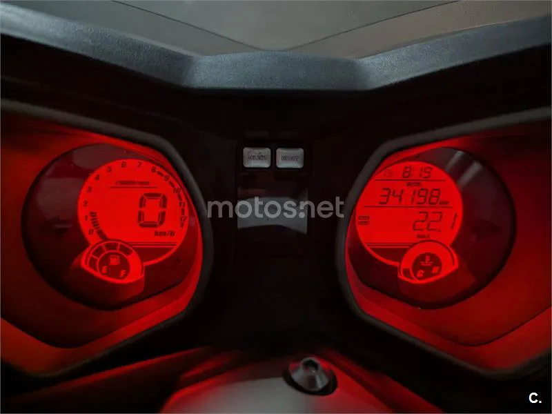 Yamaha XMAX 250 - Vista 10