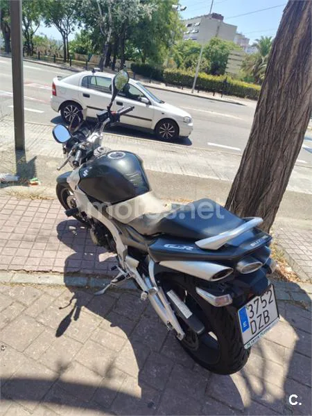 Suzuki GSR600 - Vista 5