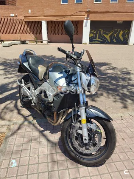 Suzuki GSR600 - Vista 8