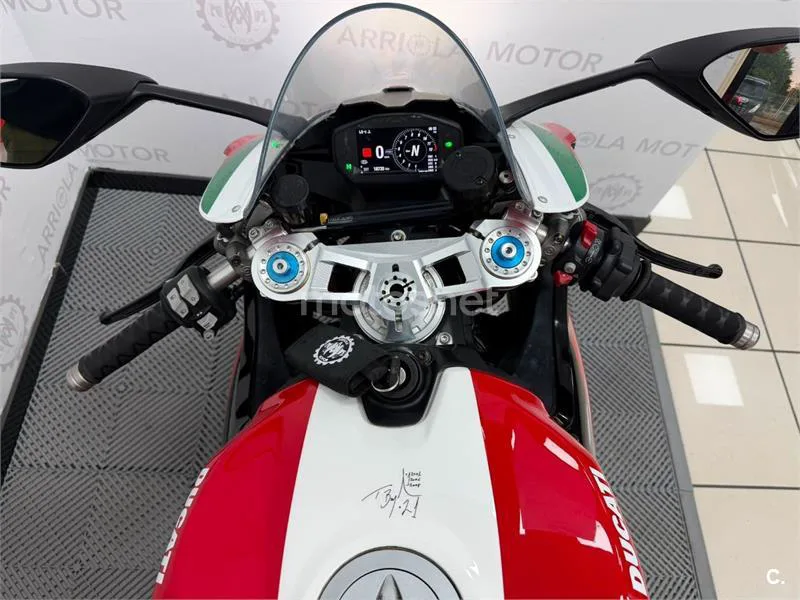 Ducati Panigale V2 - Vista 10