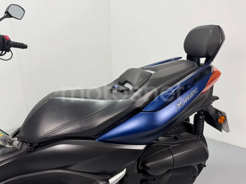 Yamaha XMAX 125 - Vista 6