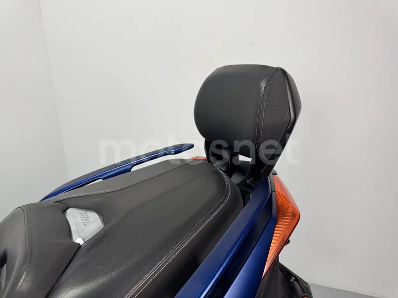 Yamaha XMAX 125 - Vista 9