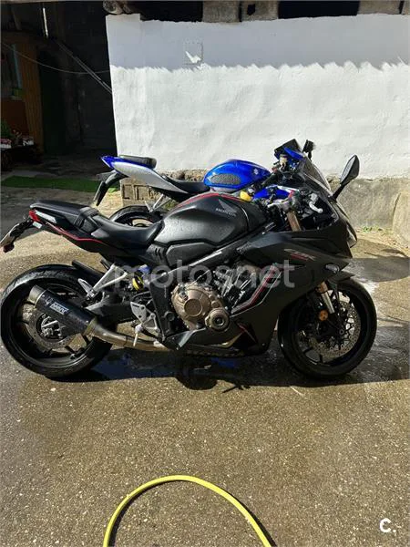 Honda CBR650R - Vista 4