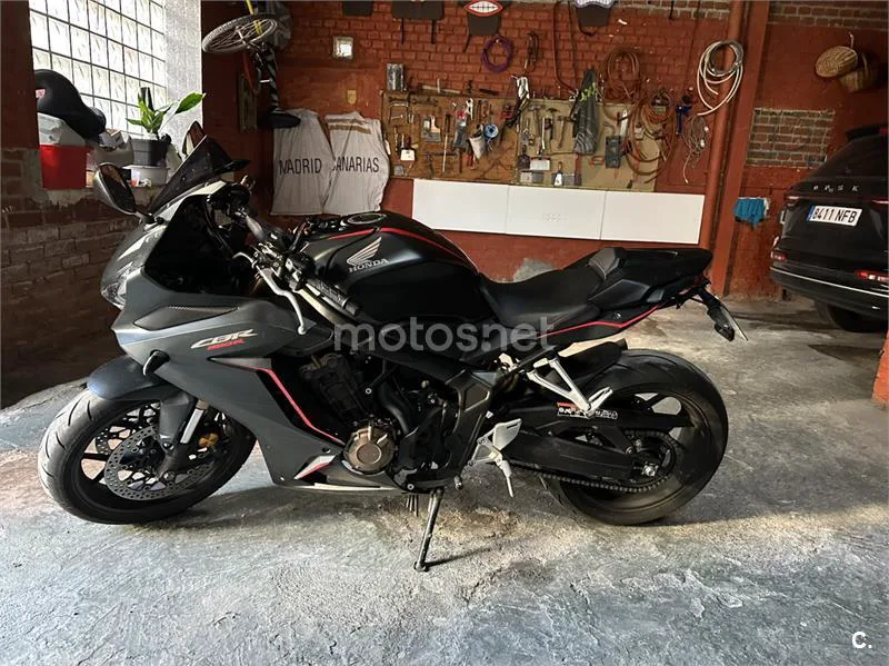 Honda CBR650R - Vista 6