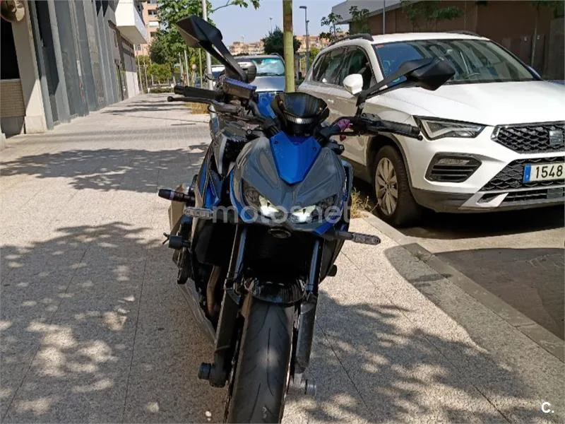 Kawasaki Z1000 - Vista 3