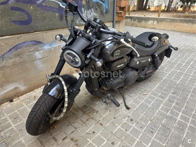 Keeway V302C 2500 € 2023 Barcelona - 2