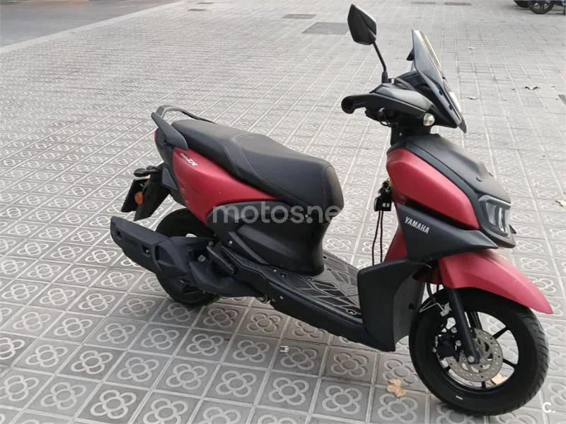 Yamaha RayZR 125 - Vista 3