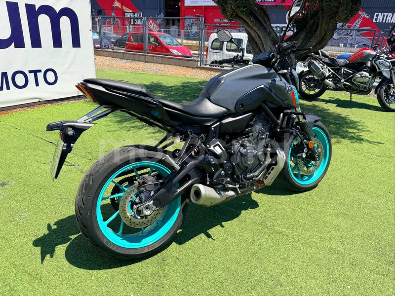 Yamaha MT-07 - Vista 11