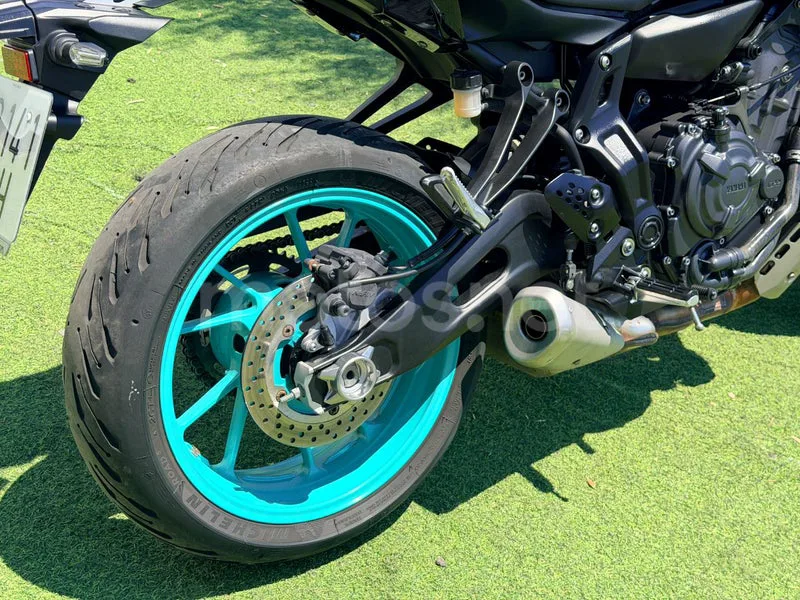 Yamaha MT-07 - Vista 12