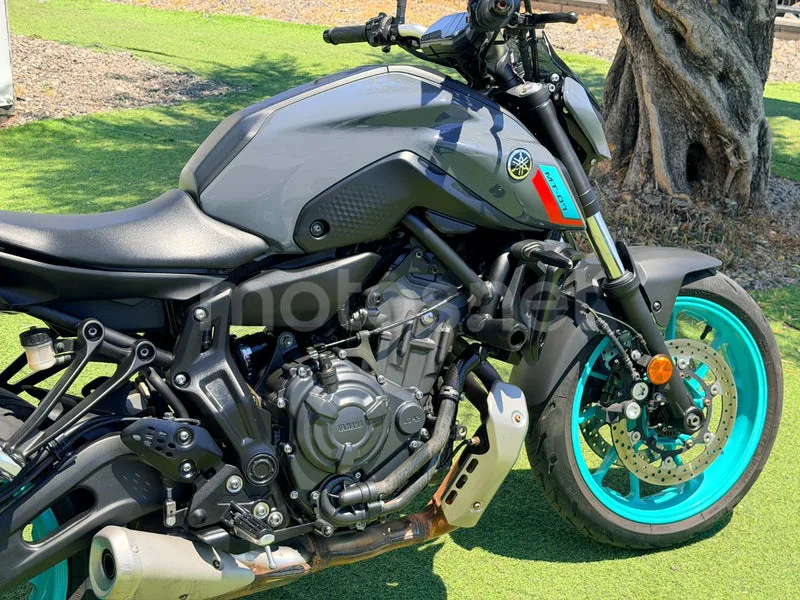 Yamaha MT-07 - Vista 7