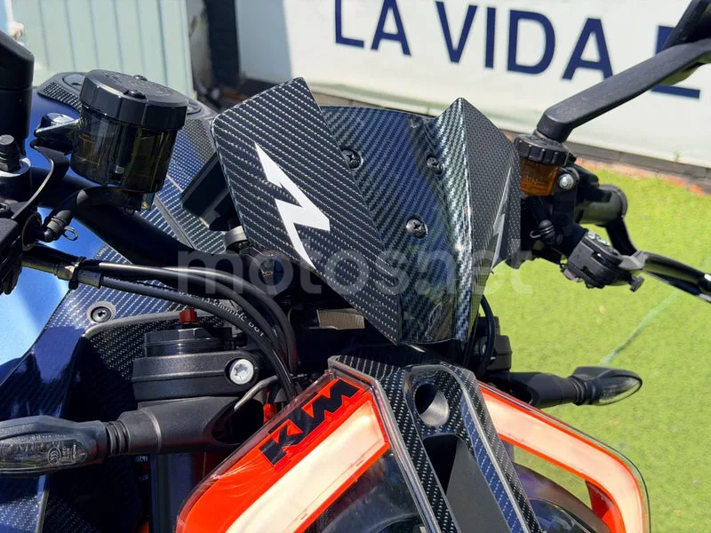 KTM 1290 Super Duke R - Vista 6