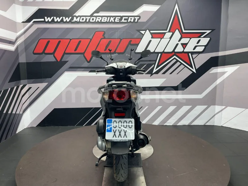 Honda SH125i - Vista 4