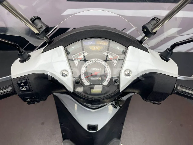 Honda SH125i - Vista 7