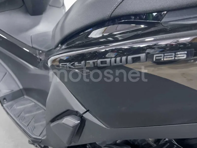 Kymco Sky Town 125 - Vista 14