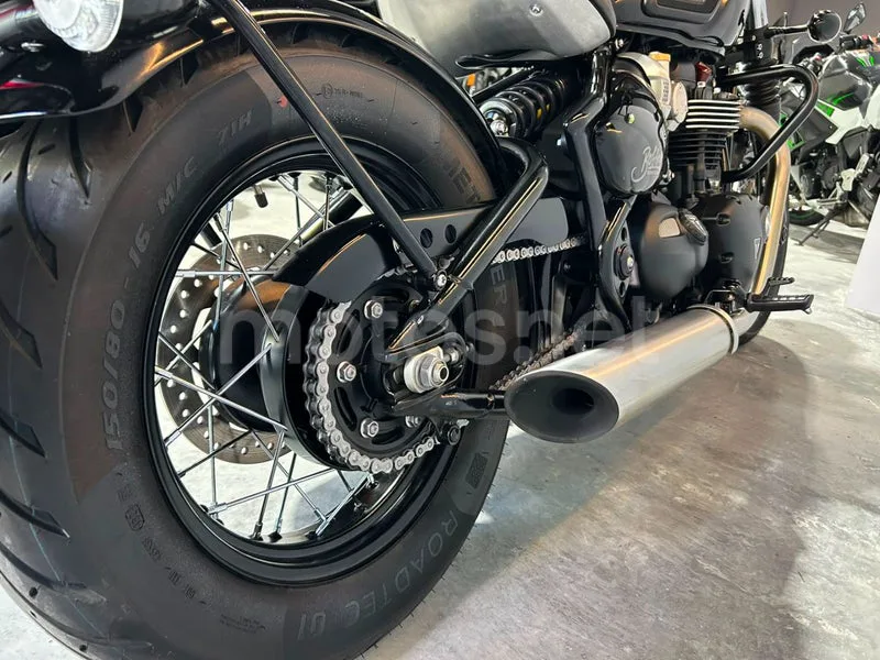 Triumph Bonneville Bobber - Vista 4