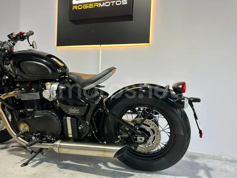 Triumph Bonneville Bobber - Vista 6