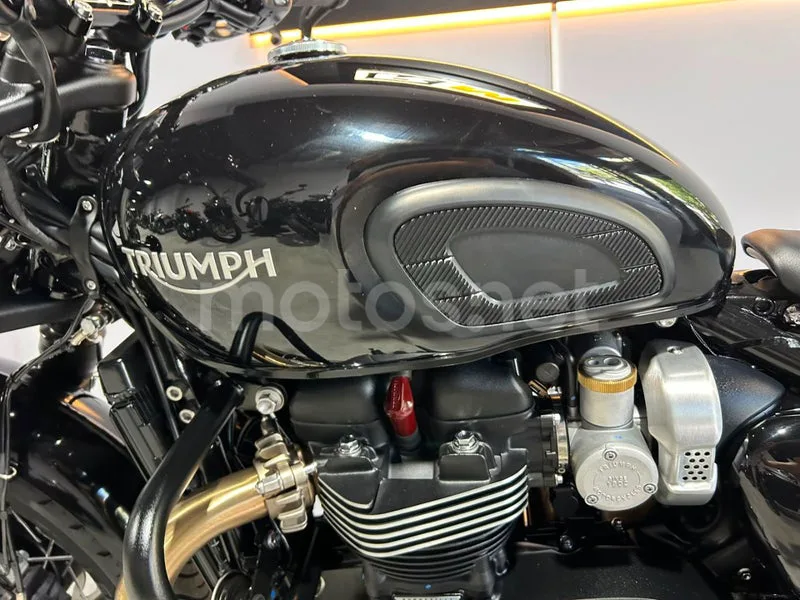 Triumph Bonneville Bobber - Vista 8