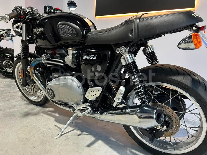 Triumph Thruxton - Vista 5