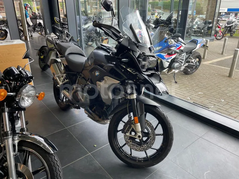 BMW R 1250 GS 15.750 € 2021 Madrid - 1