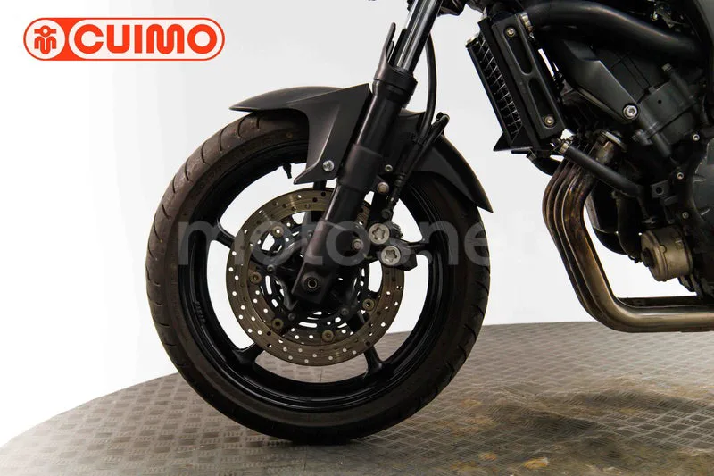 Yamaha FZ6 - Vista 21