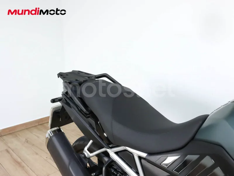 Suzuki V-Strom 800 - Vista 45