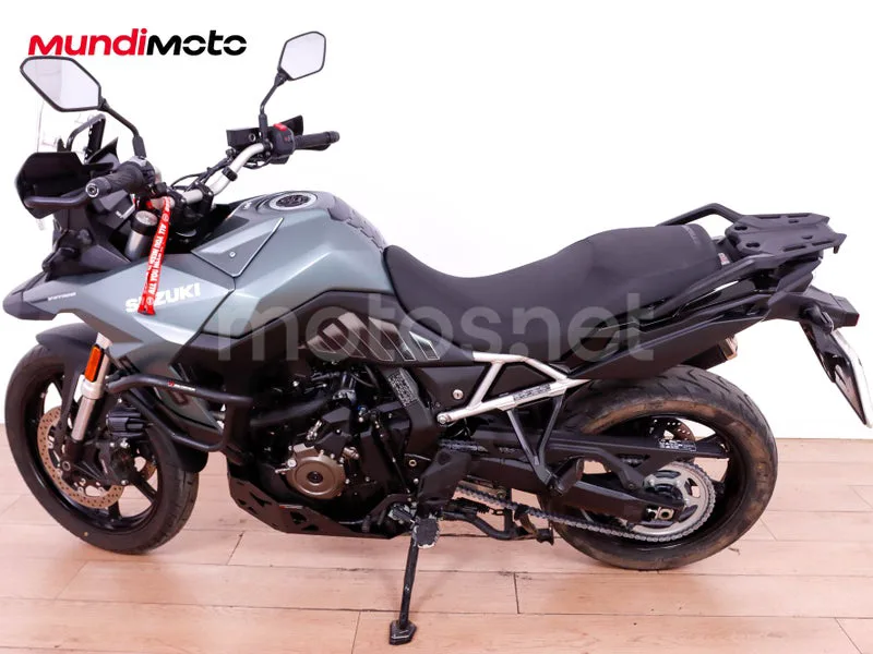 Suzuki V-Strom 800 - Vista 6